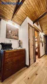 Creekside Cabin Red Rocks Concert Retreat - Image 3