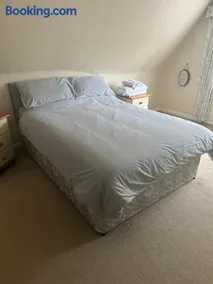 Large 4 bedroom house - Image 4