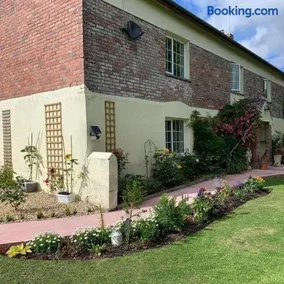 Tatson Farmhouse B&B - Image 1