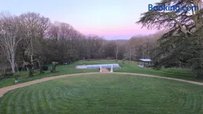 la tour carrée d'un chateau - Image 2