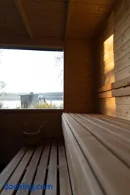 Houseboat Pałuki - Image 5