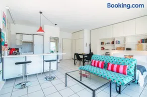 Panoramic Studio by Quokka 360 - Open Space Apartment with Terrace - Image 2