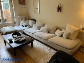 Grande chambre au bord du lac - Image 1