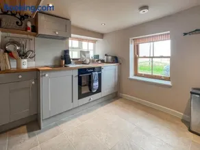 Beach Cottage - Image 2