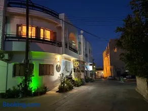 Royal Goddess Guest House, Walled City - Image 1
