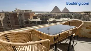 Luxury Delta Hotel - Image 3