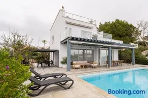V196 Villa Brisas - Image 2