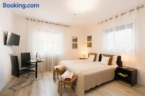 B&B GoldRain - Image 2