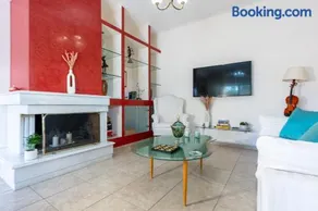 Athens Riviera Villa in Lagonissi with Pool & Garden - Image 3