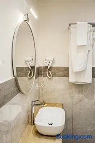 Gimondo's house - Image 2