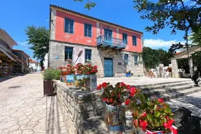 Afitos Guest House - Image 3