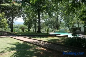 Mountain Creek Lodge - Image 1