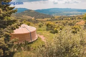 Yourte Mongole Insolite - Gîte Saint Roch - Image 1