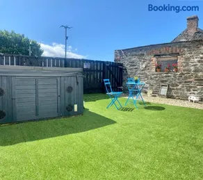 Wee Hoose-Private-Hottub -Romantic Break-Portaferry - Image 5