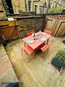 Beautiful, Relaxing Home in Central Saltaire - Image 2