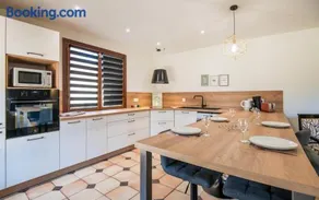 Maison de louis piscine terrasse, jardin, parking wifi - Image 2