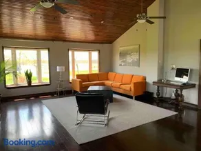 4 Bedrms, Indoor HotTub, Wineries & Niagara Falls - Image 3