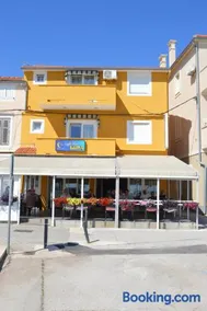 Central Apartments Preko - Image 2