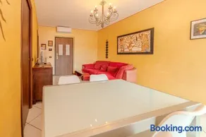 Bnb Green - Image 1