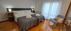 Erdizka, céntrico apartamento turístico con la mejor vista Plaza de los Fueros - Image 4