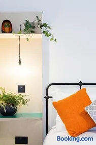 The Plywood Flat, Modern Style In A Traditional Tenement - Image 1