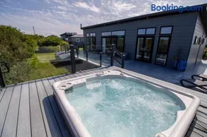 Teal Lodge Cornwall - hot tub, indoor pool, near Perranporth - Image 3
