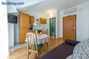 Villa Adria Apartments - Image 3