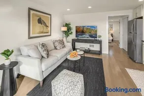 Downtown Redmond Executive Stay - Image 5