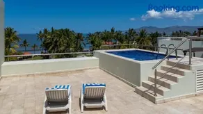 NITTA 407 Penthouse - Private Pool - Ocean Views - Image 1