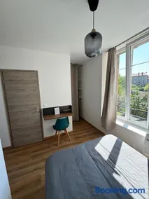 Studio avec WC et SDB privés dans Grande maison à côté du campus Artem - Thermal et Parc des Expos - Image 1