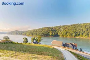 Lakeside Chalet Nr Deerfield Res Sleeps 10 Games - Image 4