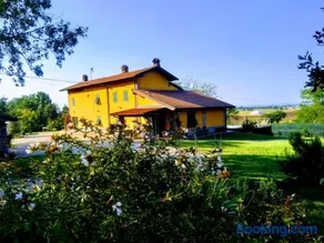 Cascina Rocchino bed and breakfast - Image 1