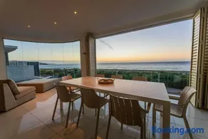 Ocean View Villa with Pool Spa & Cinema - Image 2
