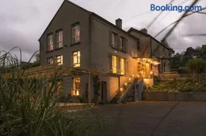 Wicklow House for Large Group with Valley Views and Sauna - Image 1