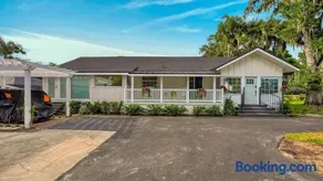 Lakefront Dora Lake Pool Home Private Dock & Golf Cart - Image 3