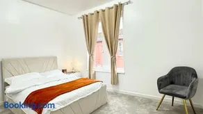 Room in Portsmouth close to Fratton Station - Image 5