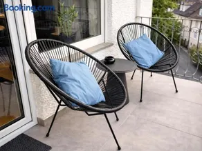 NAVIA Vela Premium - Parkplatz, Boxspringbett & Balkon - Image 4