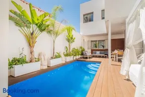 VLVilla - Villa de lujo en Valencia con piscina privada y sala de cine - Image 1