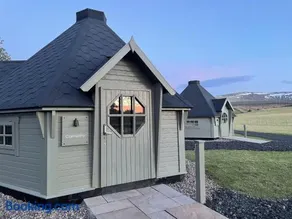 Carnethy Cabin - Image 2