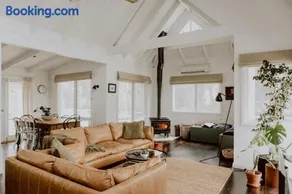 Birch Cottage Trentham - Image 3