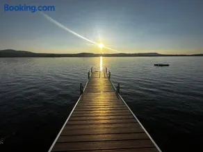 Well-appointed Adirondack cabin directly on 9-mile lake - Image 4