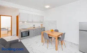 Olive tree apartment 1 - Image 3