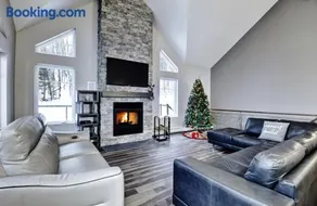 Chalet 06 Chemin Blanc by Les Chalets Alpins - Image 1