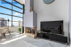 Penthouse Duplex with TOP Views! - Image 2