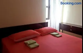 Crveni apartman - Image 2