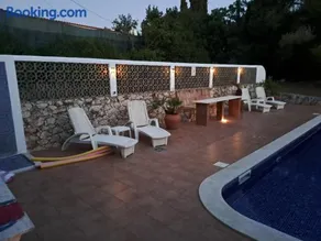 Castelo do Mar, 3 bedroom villa with private pool in large garden, 400m to beach and close to village - Image 3