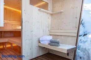Sirena Carezza Apartments - Image 4