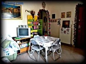 Rose Apartment - Image 4