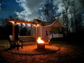 Cozy Cottage on 250 Acre Dairy Farm Near Ark - Image 3