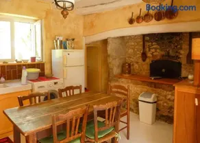 Maison charmante à Les Junies avec vue sur jardin - Image 3